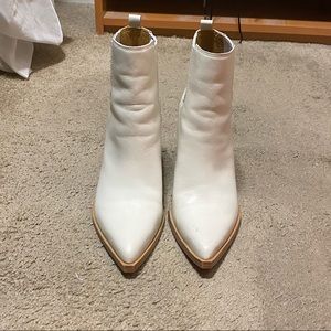 Cream Marc Fisher Oshay Pointed Toe bootie